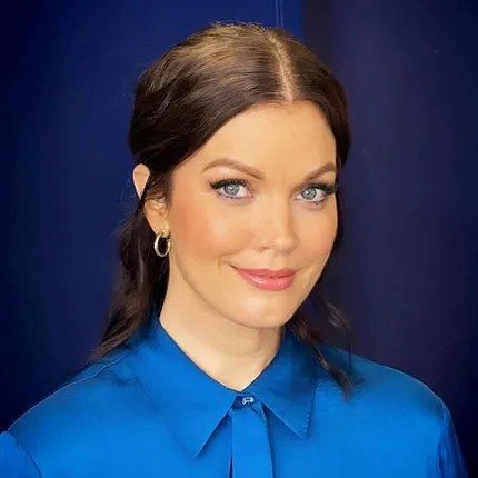 Bellamy Young headshot